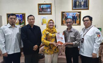 foto penyerahan laporan