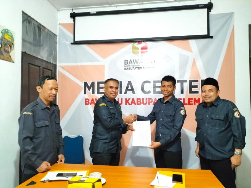 Bawaslu DIY Perpanjang Kontrak Staf PPNPNS Bawaslu Sleman