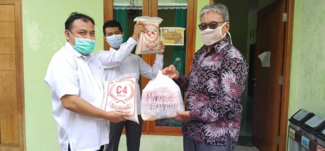 Bawaslu Sleman Distribusikan Bantuan ke 69 Pengawas TPS Terdampak Covid