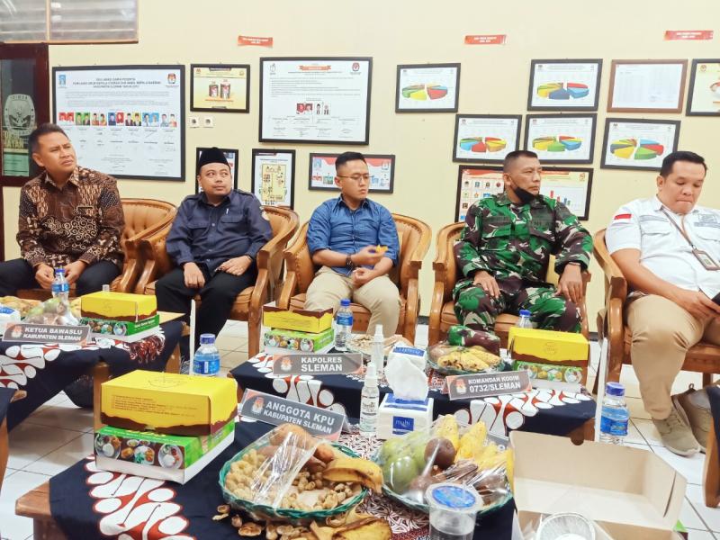 Tahapan Pemilu 2024 dilaunching , Bawaslu dan KPU Sleman Duduk Bersama