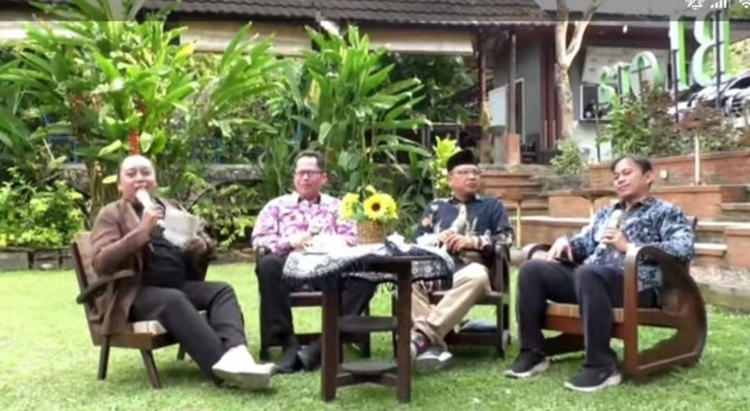 Talkshow bersama dengan Kesbangpol dan Harjo.