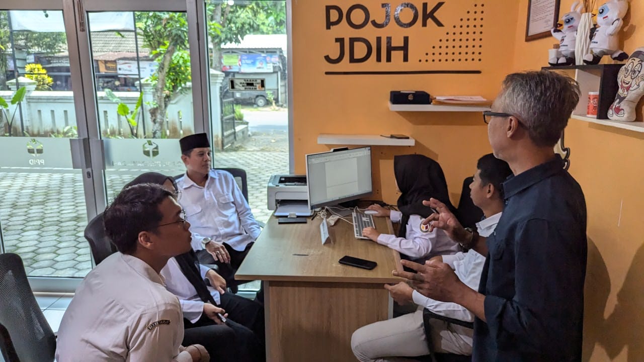 simulasi penerimaan laporan