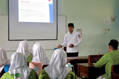 Foto Sosialisasi Pendidikan Politik Pemula di MAN 5 Sleman
