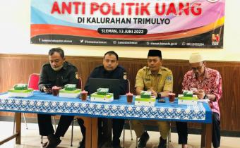 LURAH DAN BPD KALURAHAN TRIMULYO TERUS MEMBUMIKAN ANTI POLITIK UANG