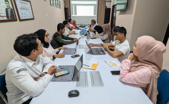 foto rapat internal