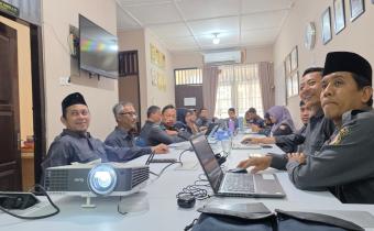 foto rapat internal