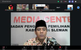 foto rapat internal